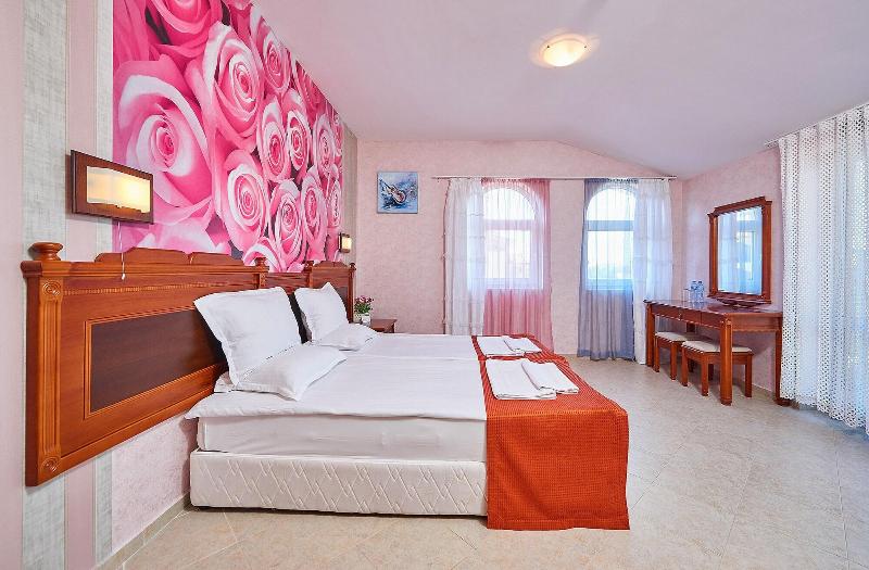 Hotel Complex Karolina image