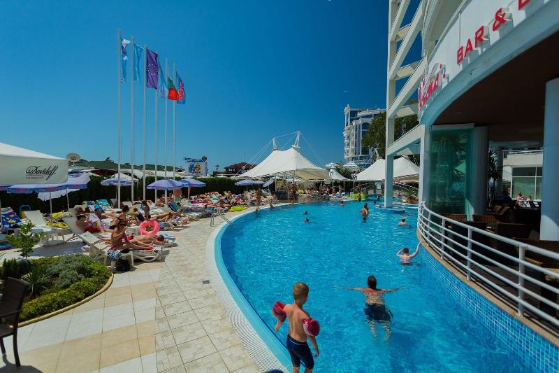 Effect Grand Victoria Hotel image