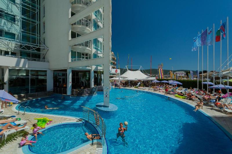 Effect Grand Victoria Hotel image