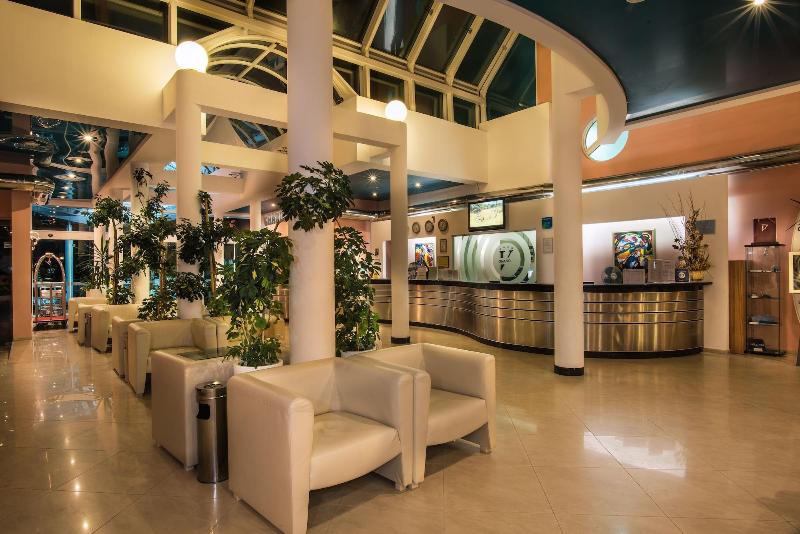 Effect Grand Victoria Hotel image