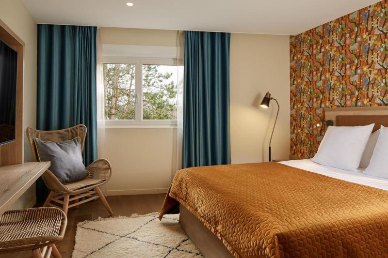 Hotel Les Nomades image