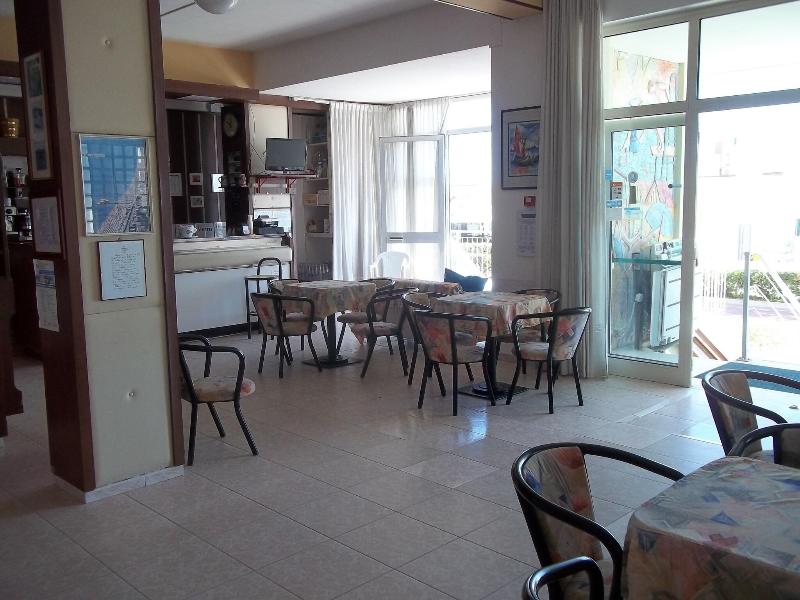 Hotel Italia image