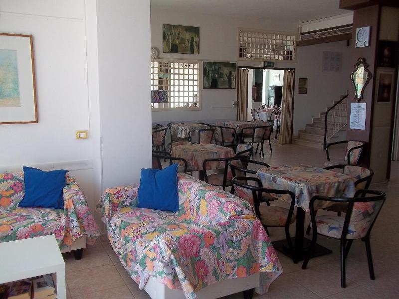 Hotel Italia image