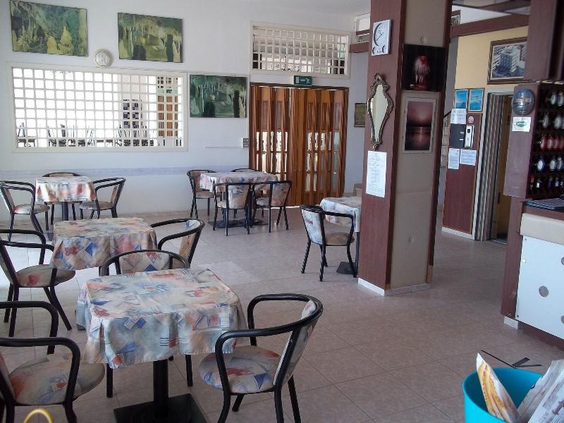 Hotel Italia image