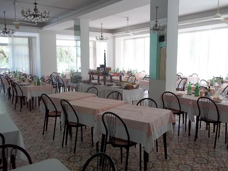 Hotel Italia image