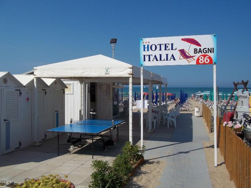 Hotel Italia image