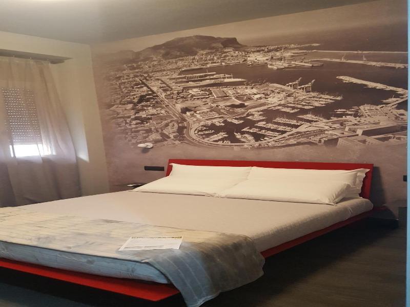 Alma Hotel image