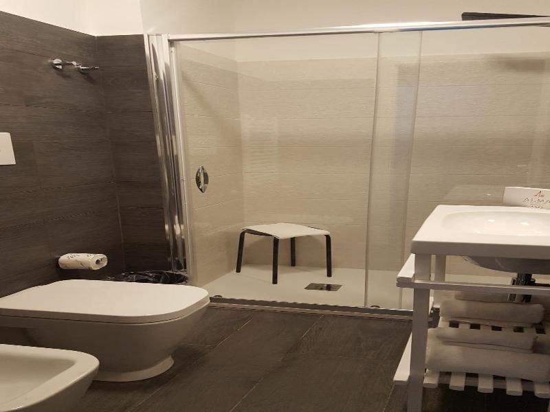 Alma Hotel image