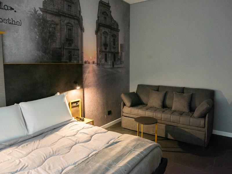 Alma Hotel image