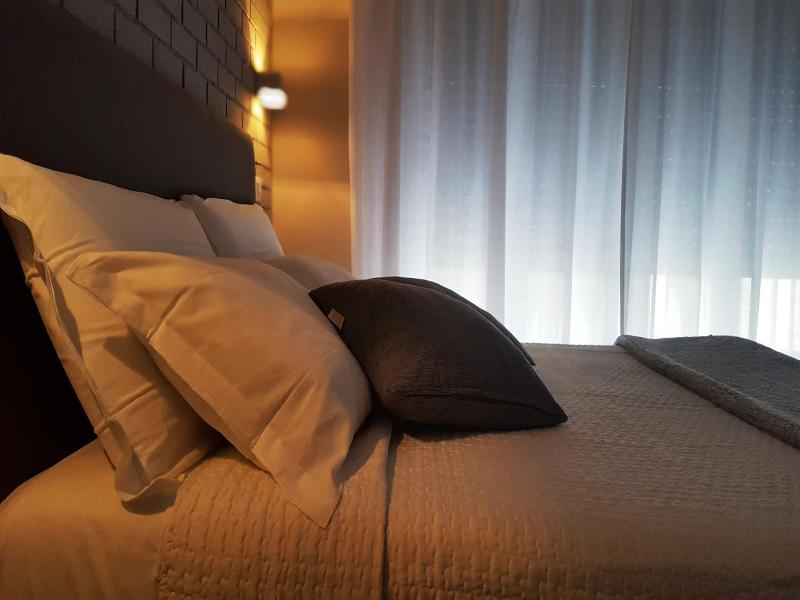 Alma Hotel image