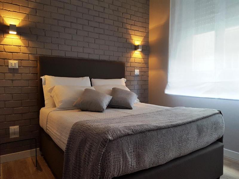 Alma Hotel image