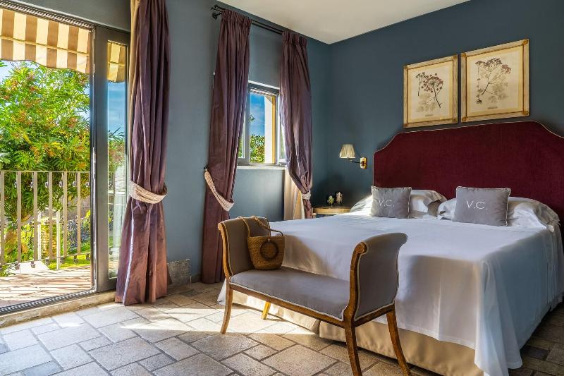 Villa Carlotta image