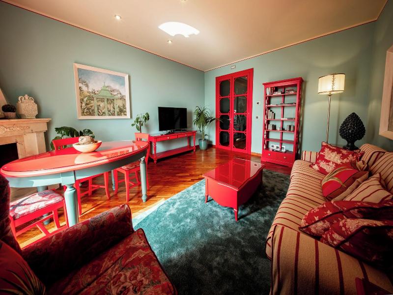 Villa Carlotta image