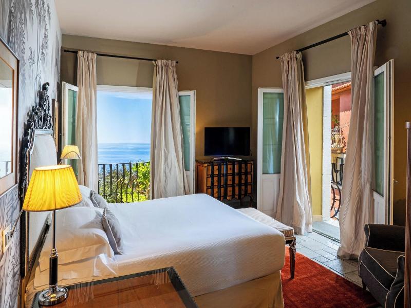 Villa Carlotta image