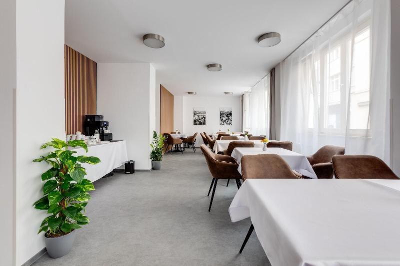 Andante Hotel image