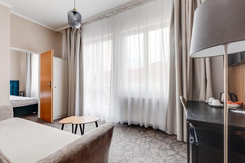 Andante Hotel image