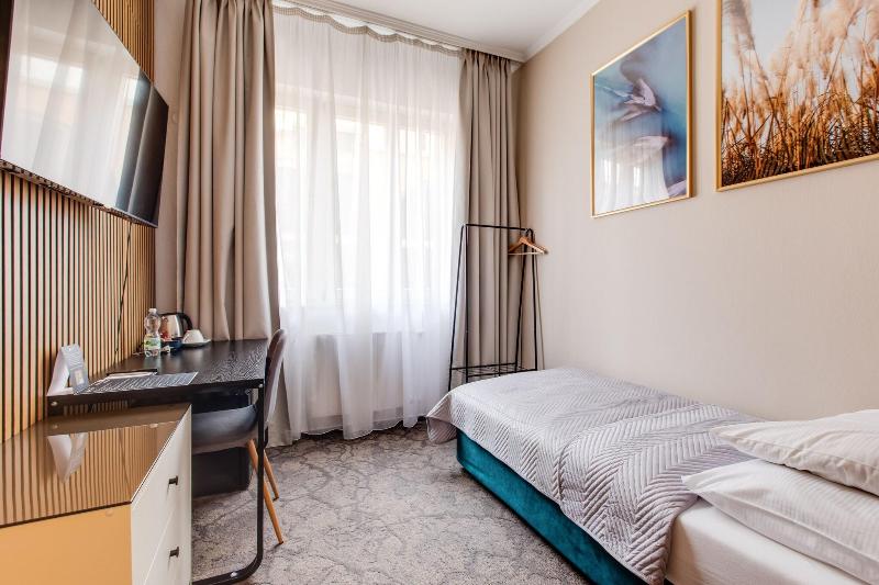 Andante Hotel image