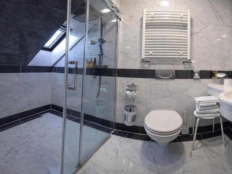 Hotel Grand image