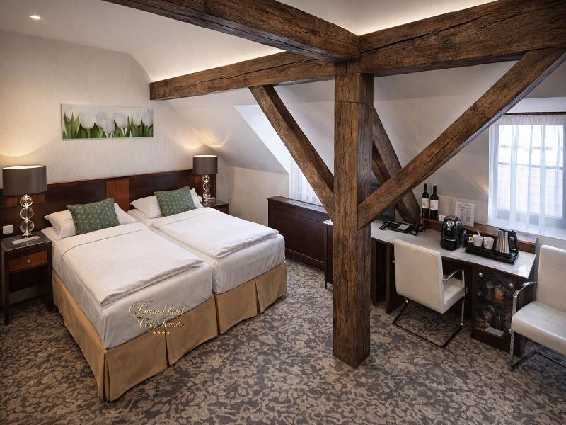 Hotel Grand image