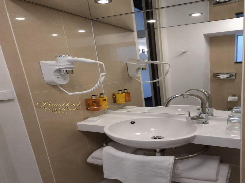 Hotel Grand image