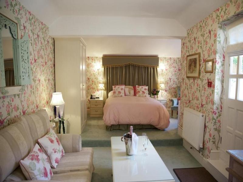 The Cottage Hotel image