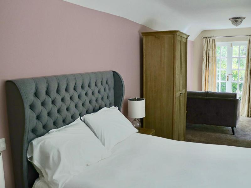 The Cottage Hotel image