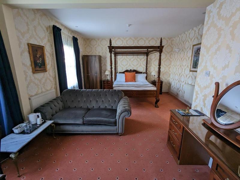 The Cottage Hotel image