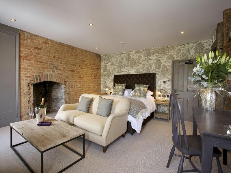 Kings Head Hotel image