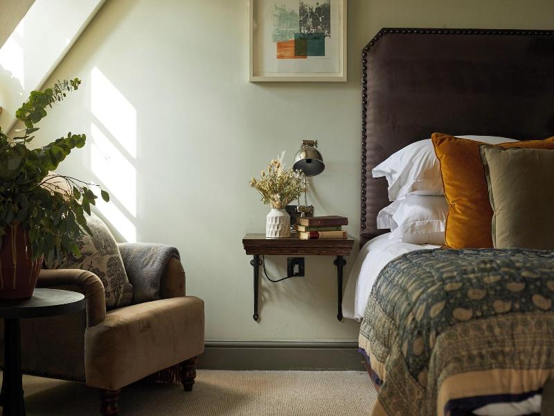 Kings Head Hotel image