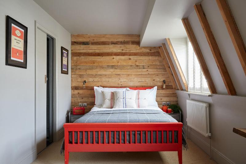 Artist Residence Brighton image