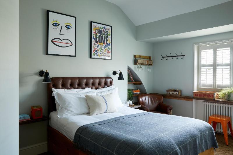 Artist Residence Brighton image