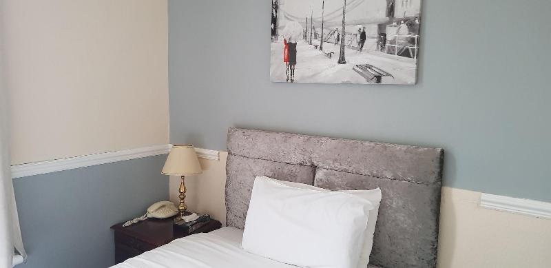 Regency Hotel image