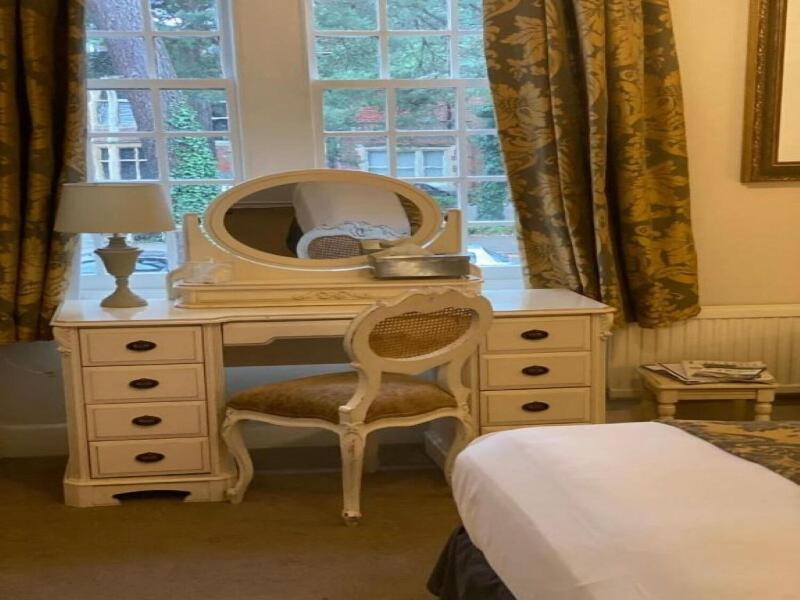 Langtry Manor Hotel image