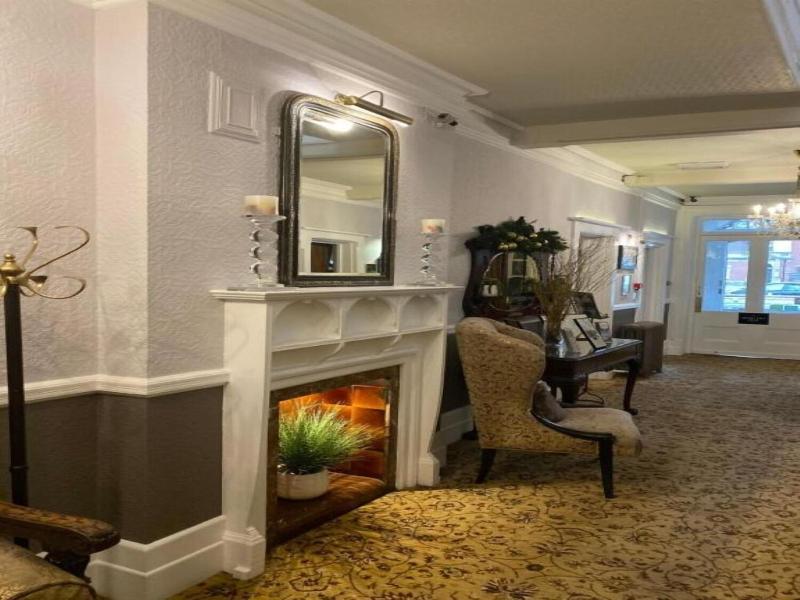 Langtry Manor Hotel image