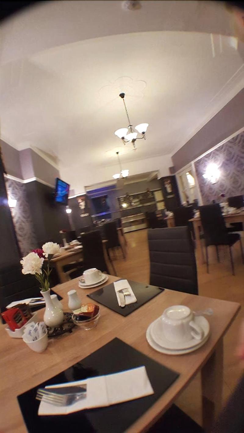 Queens Plaza Hotel image