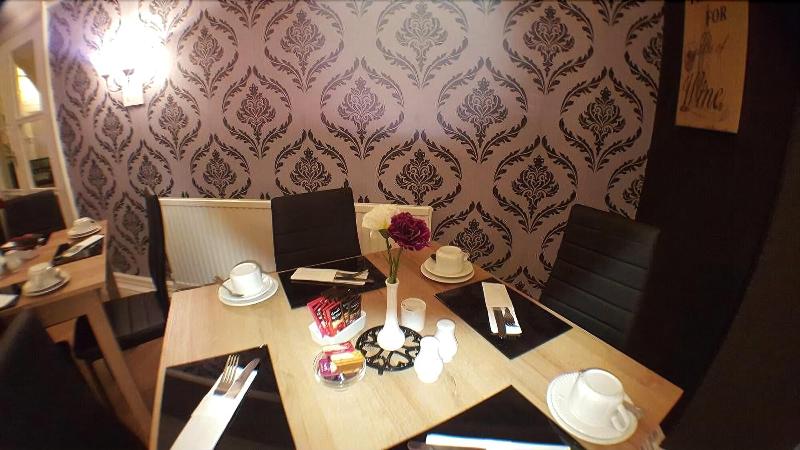 Queens Plaza Hotel image