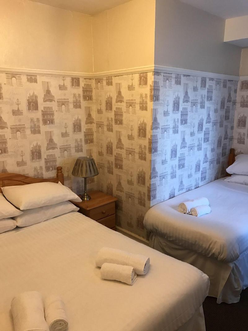 Queens Plaza Hotel image