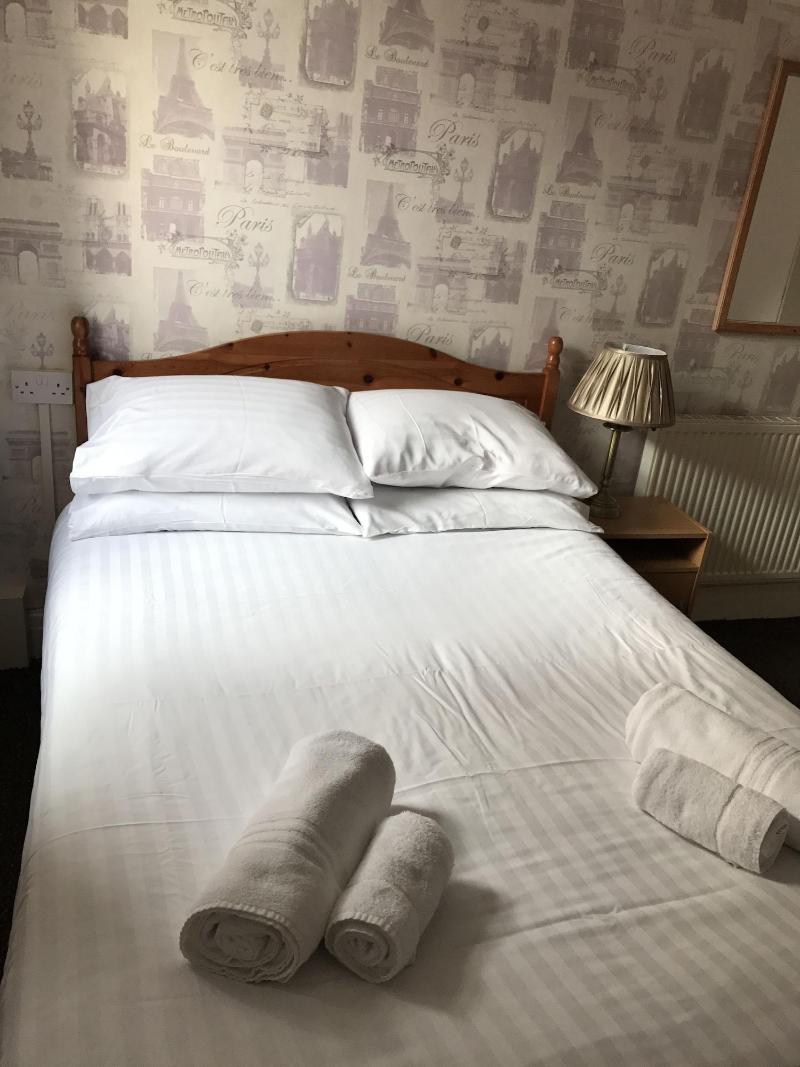 Queens Plaza Hotel image