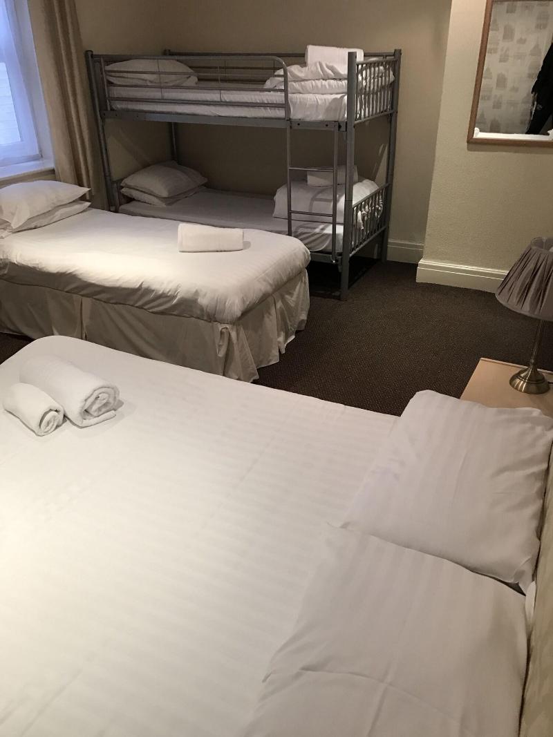 Queens Plaza Hotel image