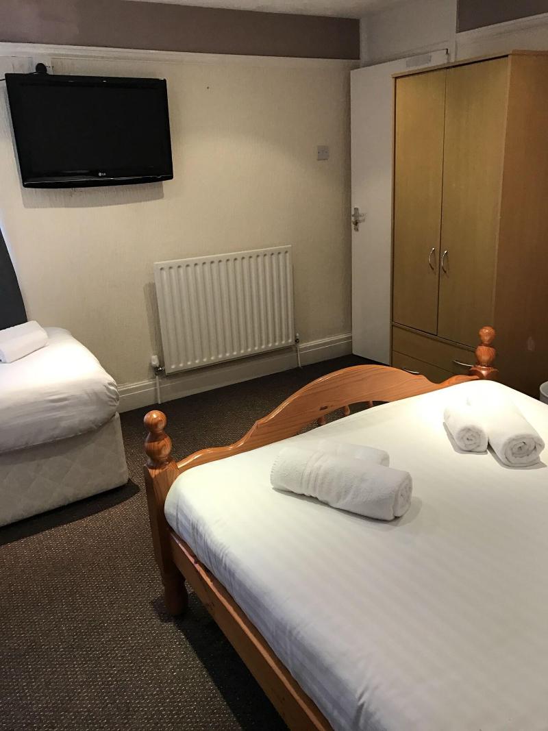 Queens Plaza Hotel image
