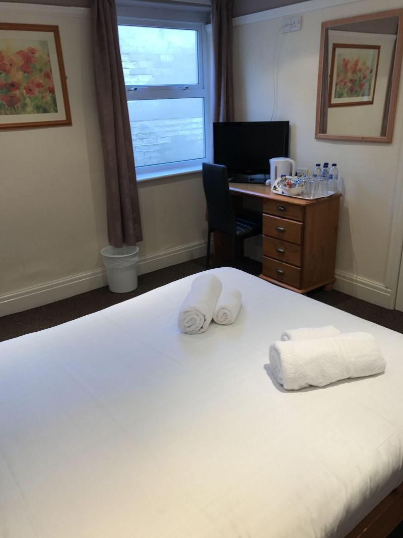 Queens Plaza Hotel image