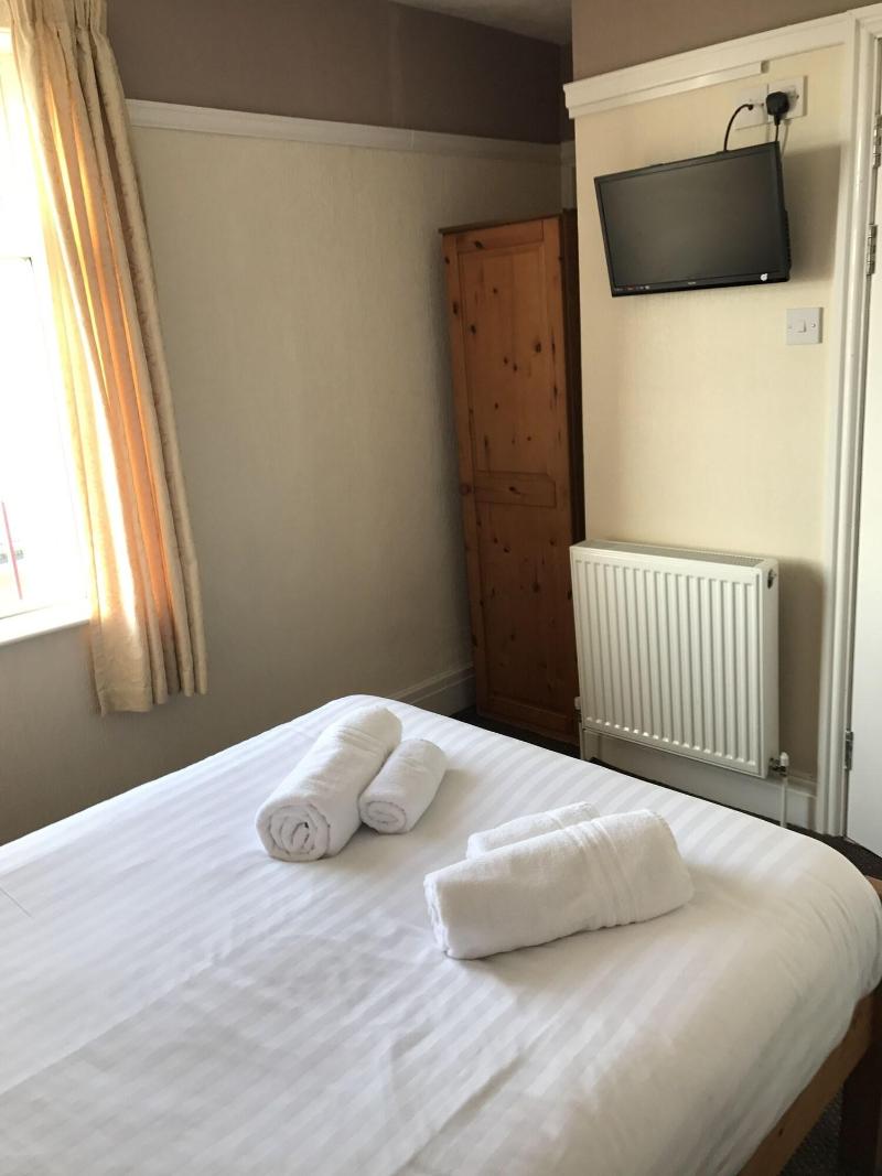 Queens Plaza Hotel image