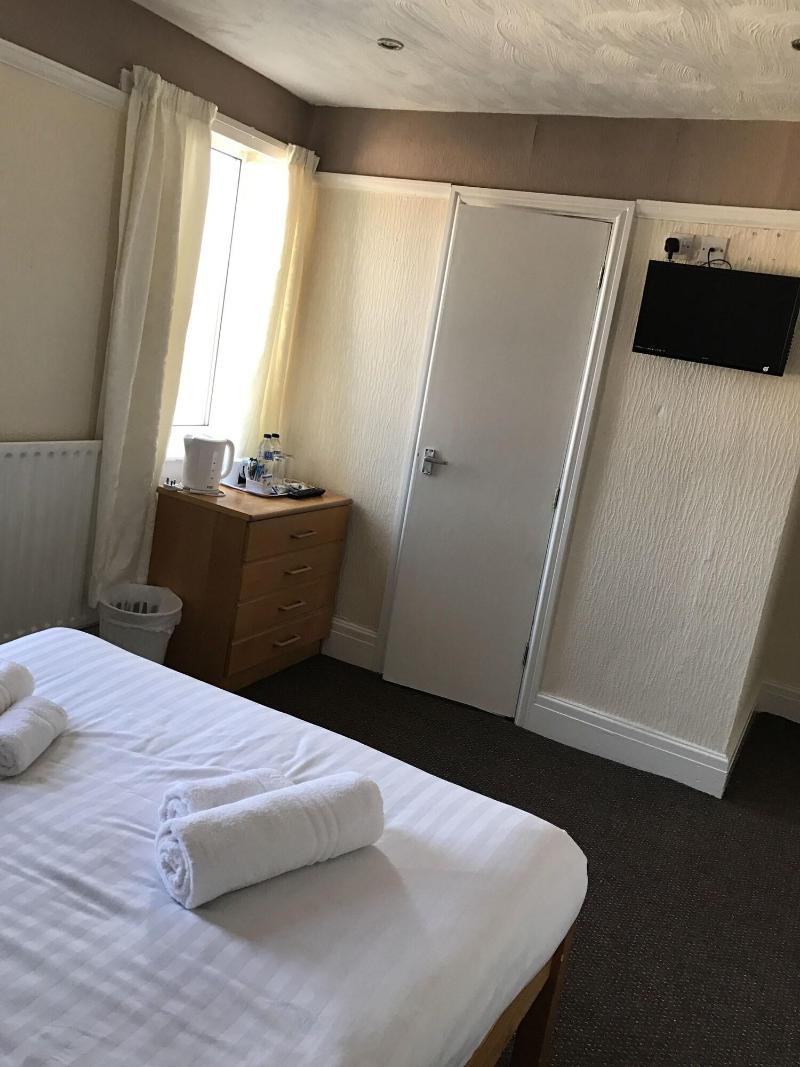 Queens Plaza Hotel image