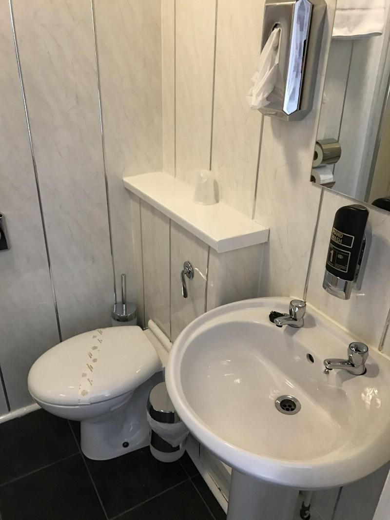Queens Plaza Hotel image