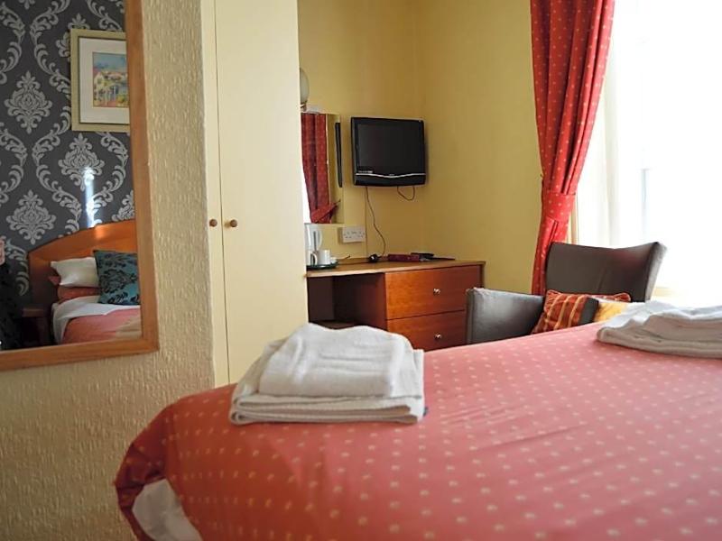 The Oak Lea Hotel image