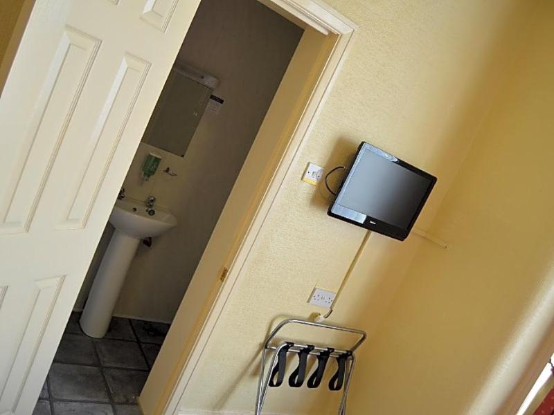 The Oak Lea Hotel image