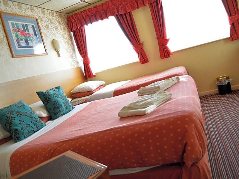 The Oak Lea Hotel image