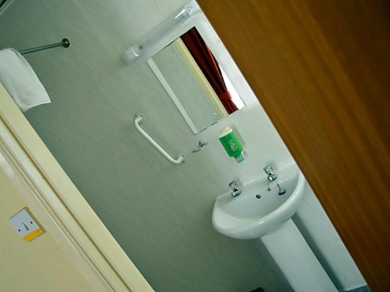 The Oak Lea Hotel image