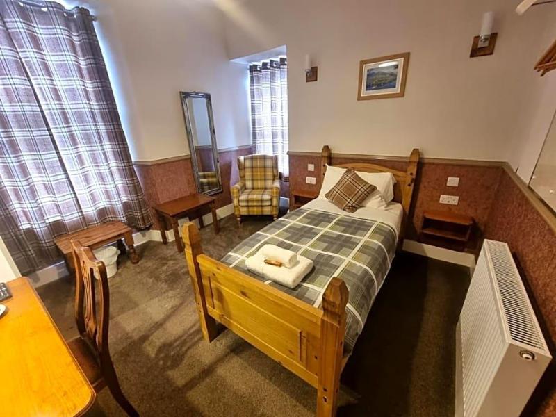 Roy Bridge Hotel image