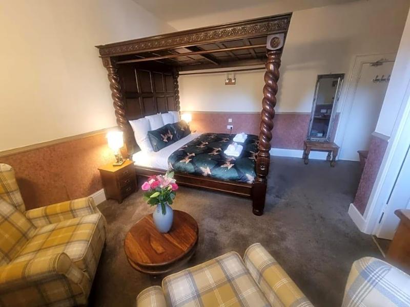 Roy Bridge Hotel image
